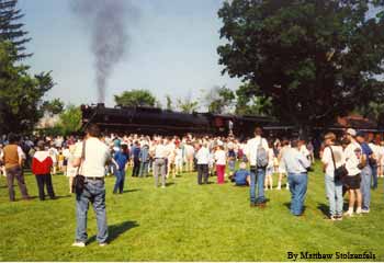 a big crowd in Orchard Park